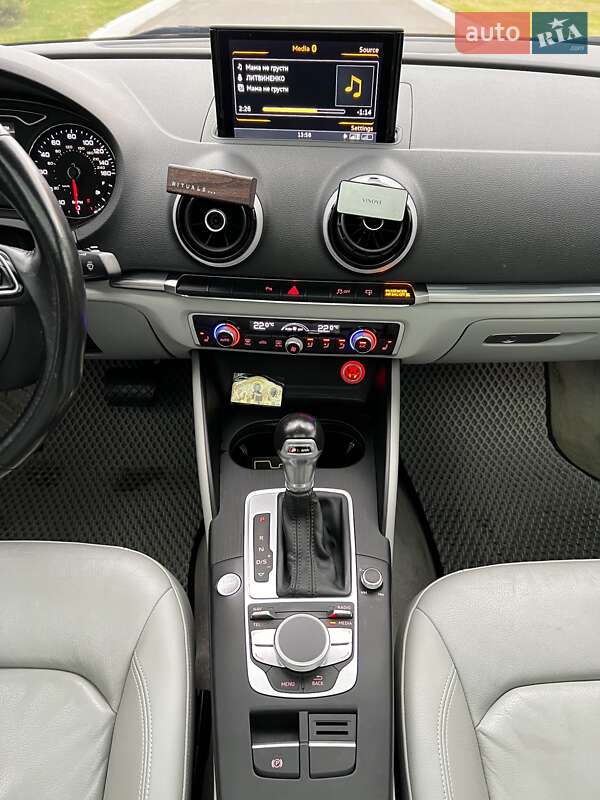 Седан Audi A3 2016 в Харкові