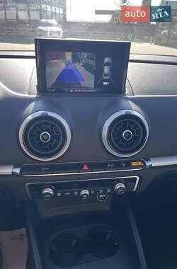 Седан Audi A3 2016 в  фото 12 Седан Audi A3 2016 в