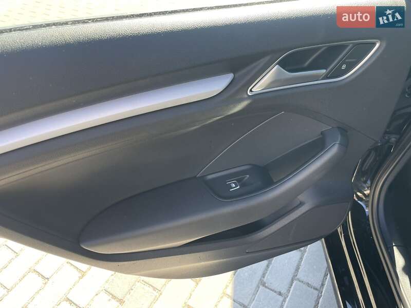 Седан Audi A3 2016 в Львове фото 19 Седан Audi A3 2016 в Львове
