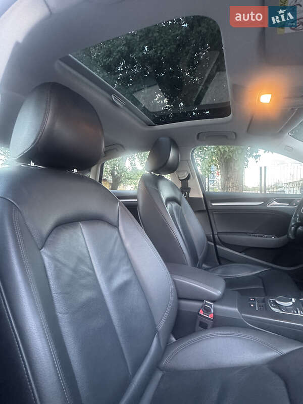 Седан Audi A3 2016 в Днепре