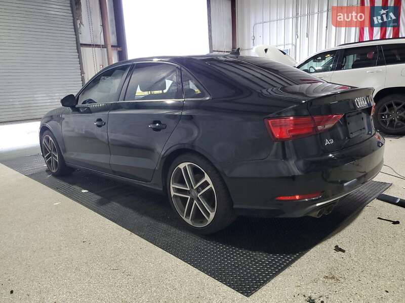 Седан Audi A3 2017 в Львові