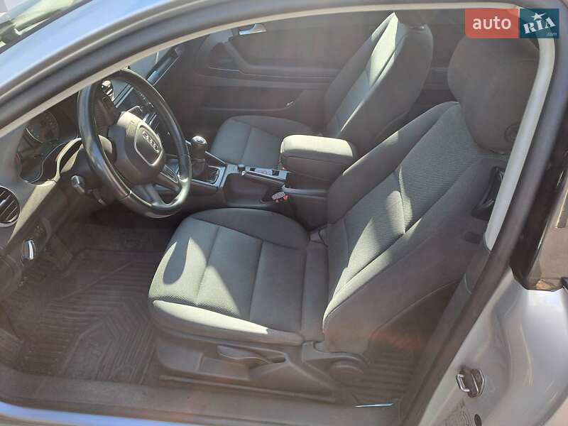 Хэтчбек Audi A3 2011 в Черноморске