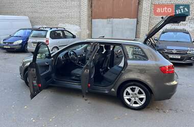 Хетчбек Audi A3 2010 в 