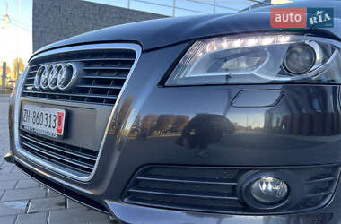 Хетчбек Audi A3 2010 в 