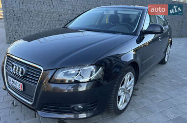 Хетчбек Audi A3 2010 в 