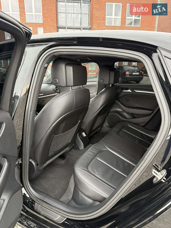 Седан Audi A3 2014 в Дніпрі