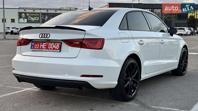 Седан Audi A3 2015 в Києві