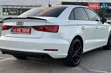 Седан Audi A3 2015 в 
