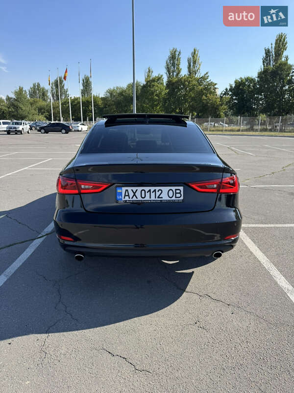 Седан Audi A3 2016 в Днепре