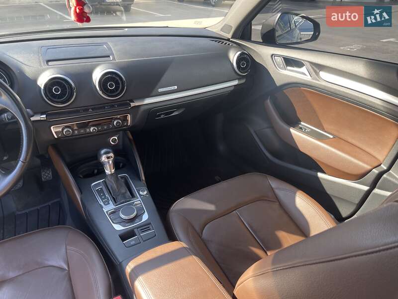Седан Audi A3 2015 в Одессе