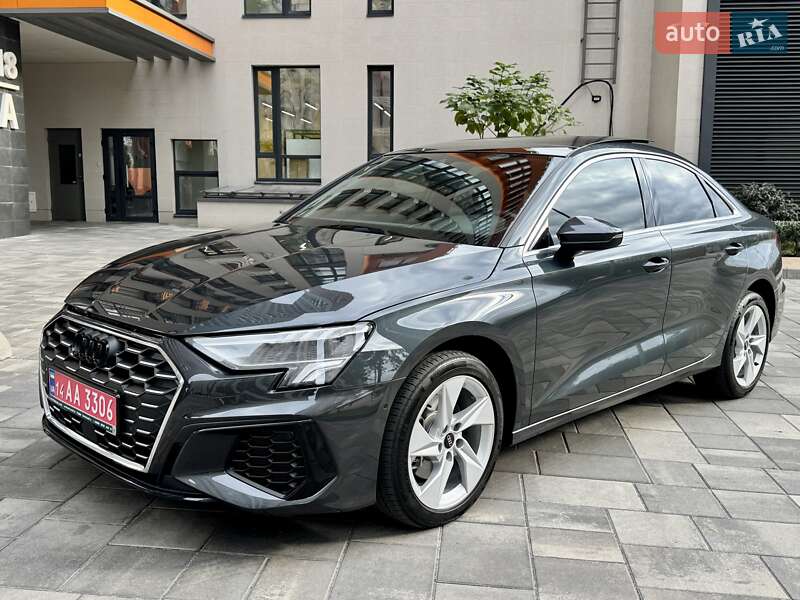Седан Audi A3 2023 в Киеве