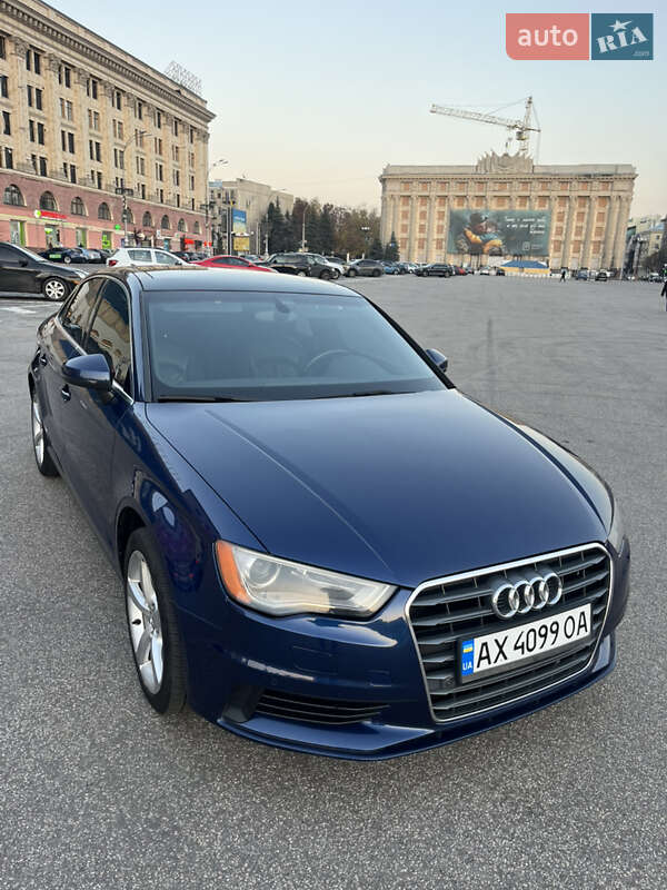 Седан Audi A3 2015 в Харькове