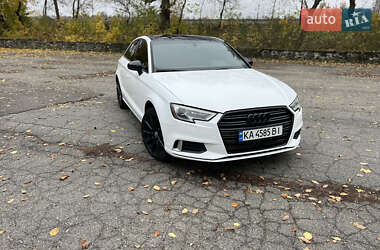 Седан Audi A3 2016 в Корсунь-Шевченківському