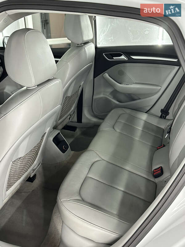 Седан Audi A3 2016 в Києві фото 13 Седан Audi A3 2016 в Києві