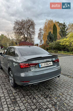 Седан Audi A3 2016 в Фастові