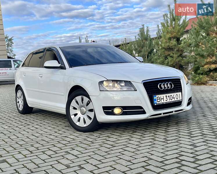 Хетчбек Audi A3 2012 в Золочеві фото 6 Хетчбек Audi A3 2012 в Золочеві