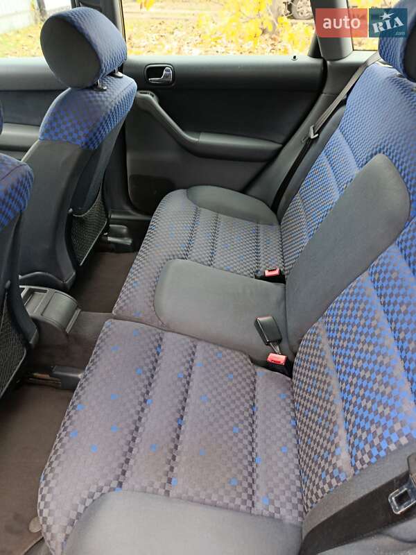 Хэтчбек Audi A3 2000 в Новых Санжарах фото 16 Хэтчбек Audi A3 2000 в Новых Санжарах