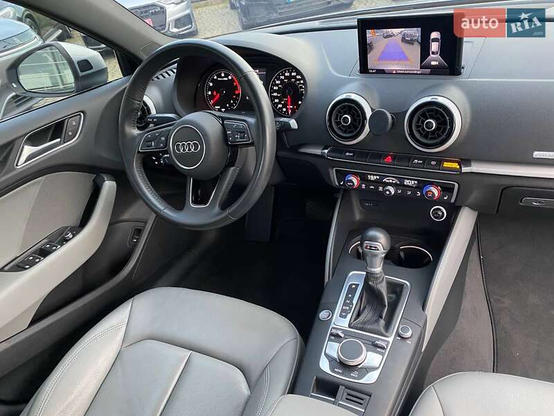 Седан Audi A3 2018 в Львові