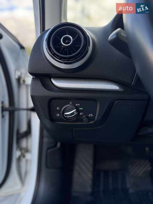 Седан Audi A3 2015 в Трускавці фото 16 Седан Audi A3 2015 в Трускавці