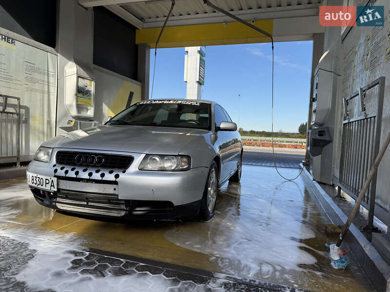 Хетчбек Audi A3 1999 в Києві фото 7 Хетчбек Audi A3 1999 в Києві