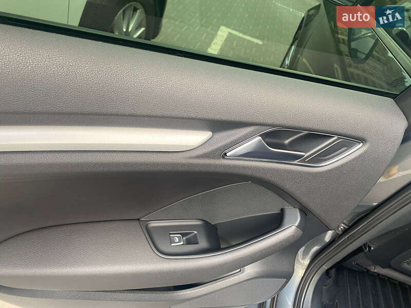 Седан Audi A3 2015 в Києві фото 24 Седан Audi A3 2015 в Києві