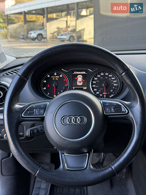 Седан Audi A3 2014 в Львові