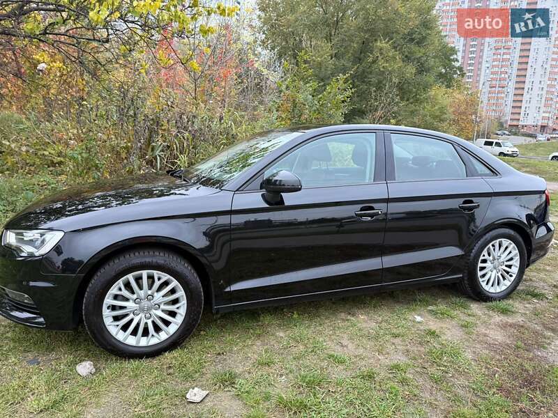 Седан Audi A3 2016 в Киеве фото 3 Седан Audi A3 2016 в Киеве