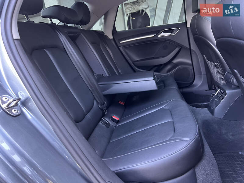 Седан Audi A3 2015 в Києві