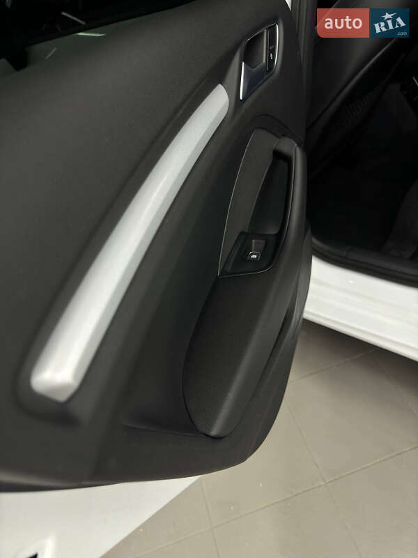 Седан Audi A3 2017 в Ивано-Франковске