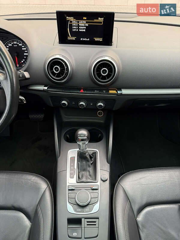 Седан Audi A3 2014 в Киеве