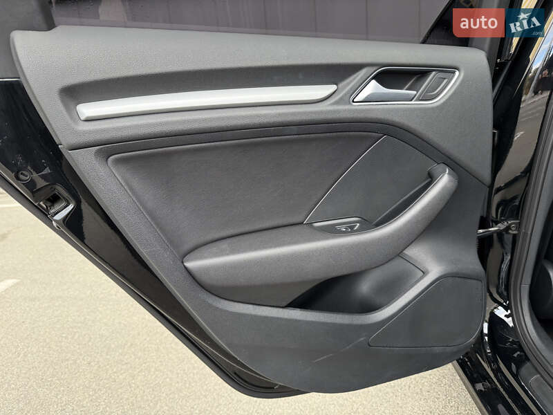 Седан Audi A3 2014 в Киеве