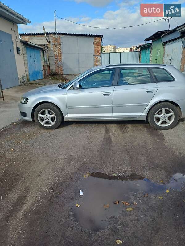 Хэтчбек Audi A3 2010 в Жмеринке