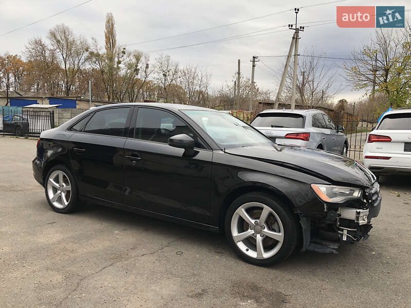 Седан Audi A3 2015 в Ірпені
