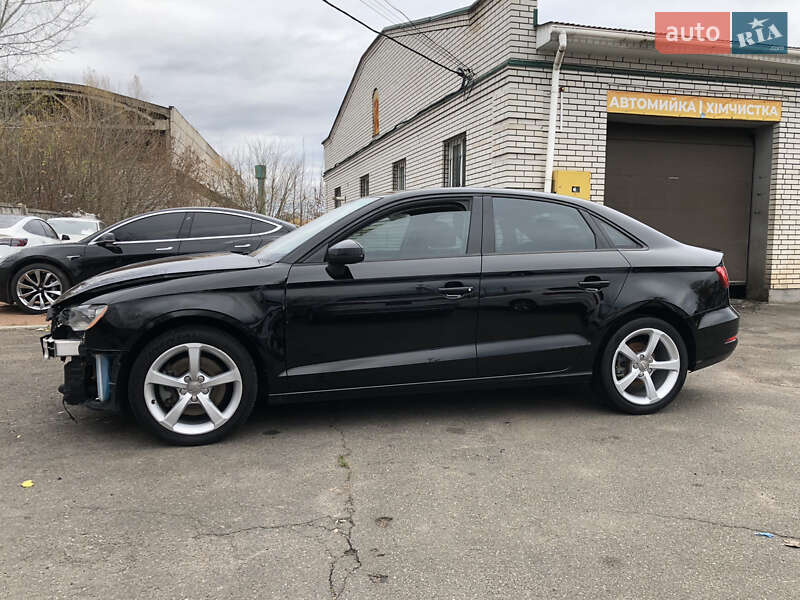 Седан Audi A3 2015 в Ірпені