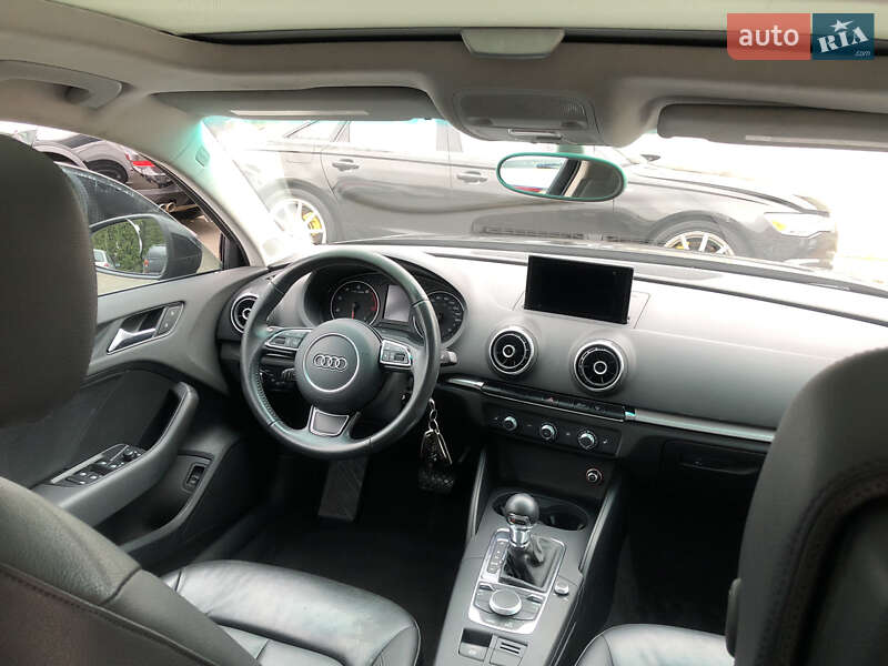 Седан Audi A3 2015 в Ірпені