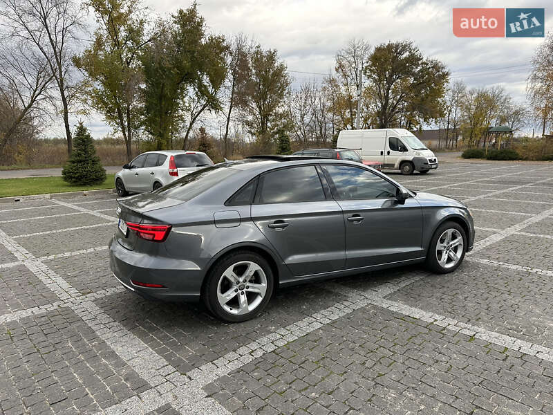 Седан Audi A3 2017 в Пирятине