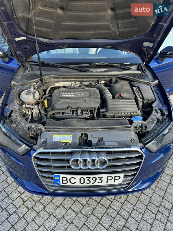 Седан Audi A3 2015 в Львові
