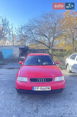 Хэтчбек Audi A3 1999 в Ладыжине