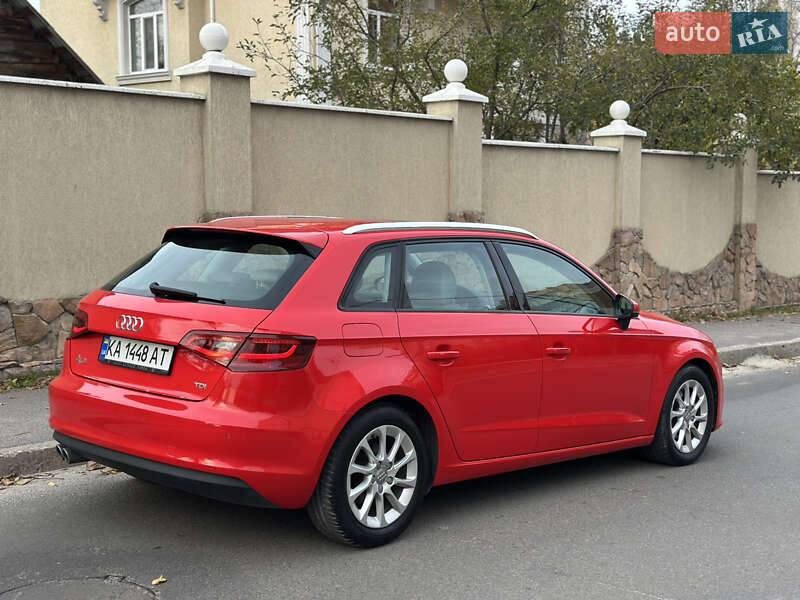 Хетчбек Audi A3 2016 в Києві