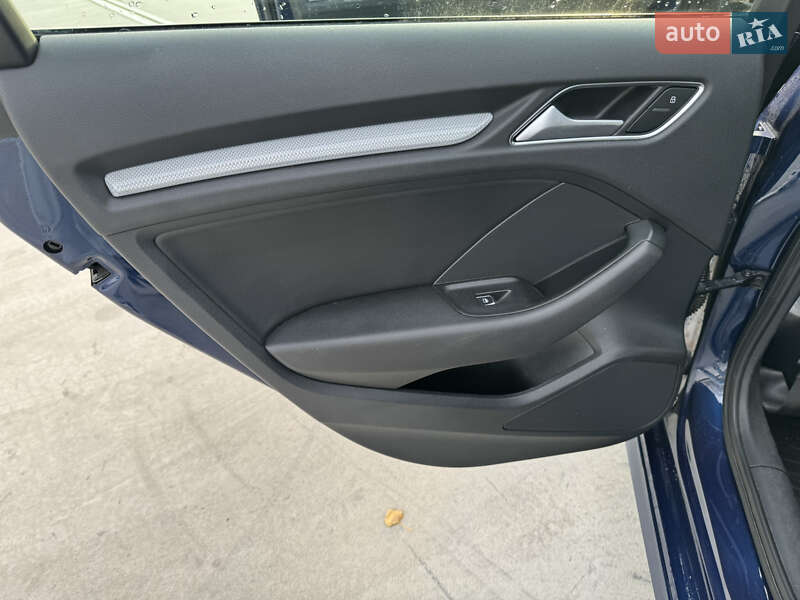 Хэтчбек Audi A3 2015 в Киеве фото 32 Хэтчбек Audi A3 2015 в Киеве