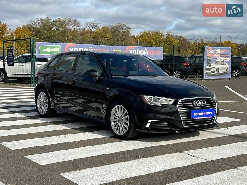 Хетчбек Audi A3 2017 в Одесі