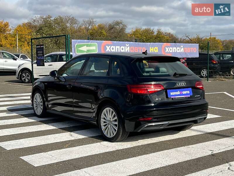 Хетчбек Audi A3 2017 в Одесі