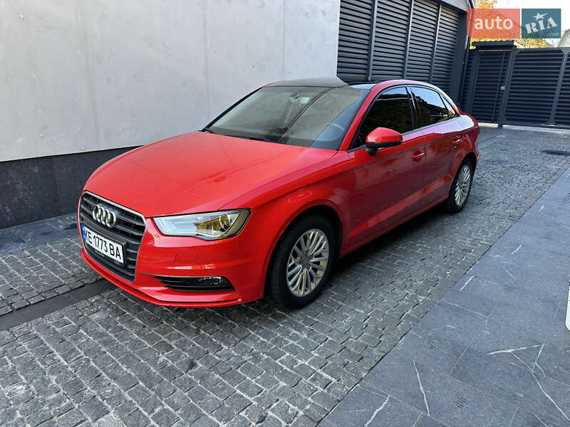 Седан Audi A3 2016 в Днепре