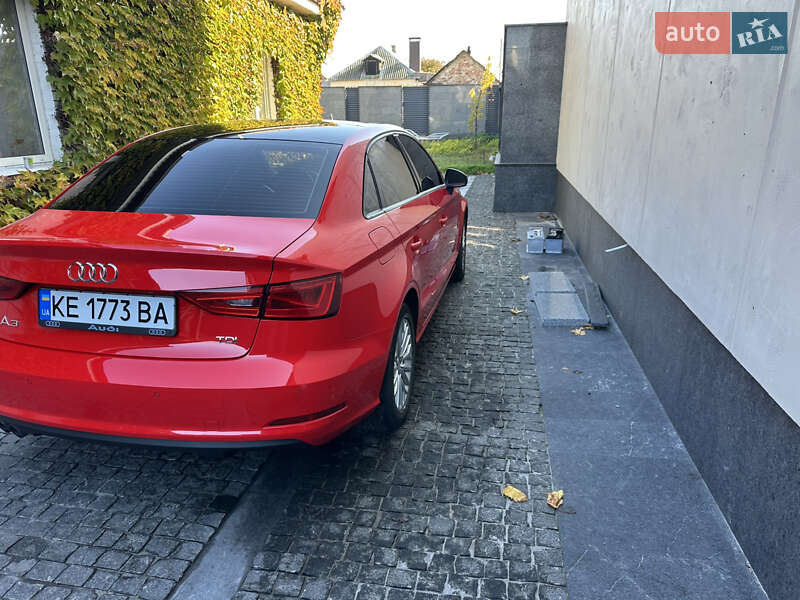 Седан Audi A3 2016 в Днепре