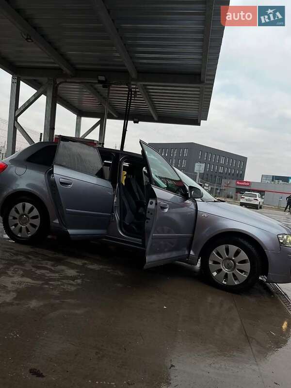 Хетчбек Audi A3 2004 в Мукачевому фото Хетчбек Audi A3 2004 в Мукачевому