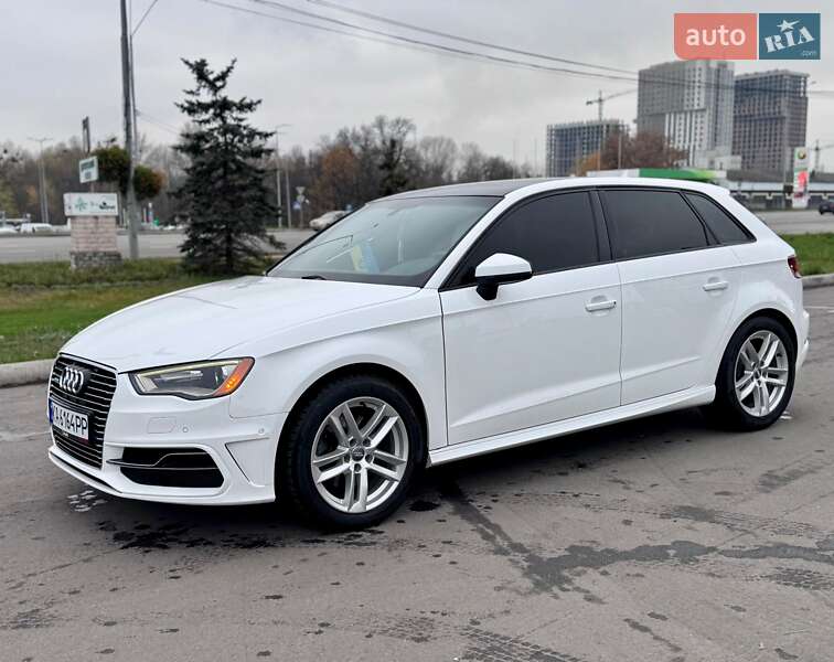 Хэтчбек Audi A3 2016 в Киеве фото 10 Хэтчбек Audi A3 2016 в Киеве