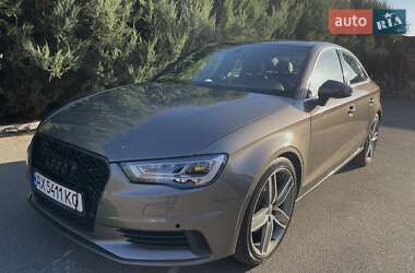 Седан Audi A3 2014 в Киеве