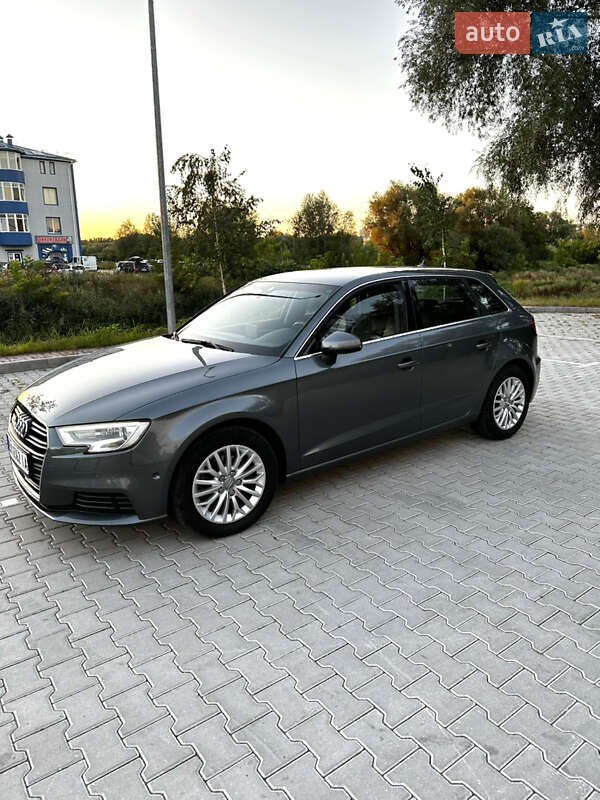 Хэтчбек Audi A3 2017 в Хмельницком фото 11 Хэтчбек Audi A3 2017 в Хмельницком