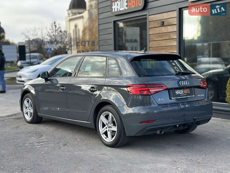 Хетчбек Audi A3 2019 в Шептицькому