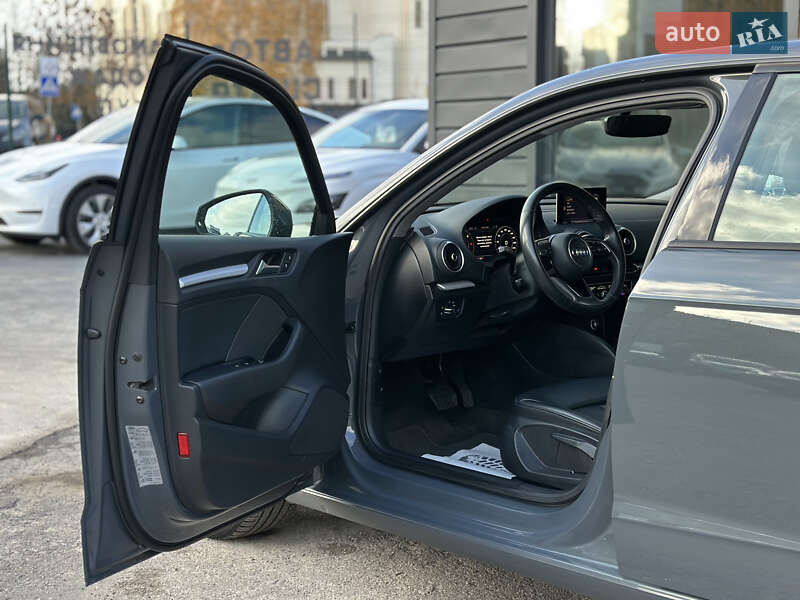 Хетчбек Audi A3 2019 в Шептицькому